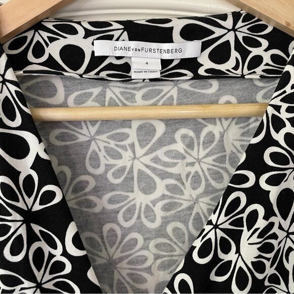 Diane Von Furstenberg Wrap Dress Halo Petal Black and White Floral Pattern 4 - Picture 5 of 15